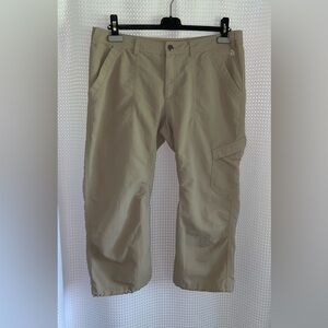 Women’s‎ THE NORTH FACE beige sand capri size 12